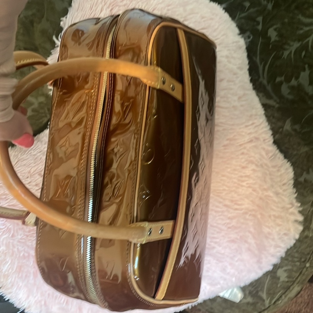 Louis Vuitton Bronze Embossed Women's bag - Picture 3 of 13